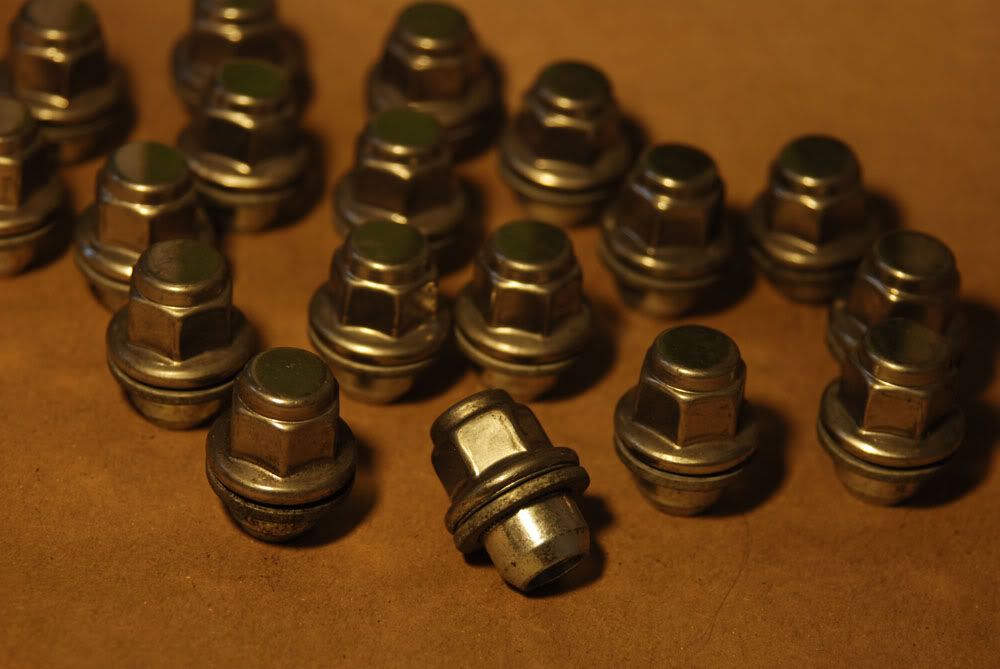 Nissan altima lug nuts